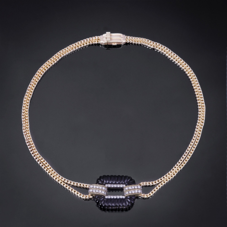 Nodo D'amore, Hard
stone and diamond necklace